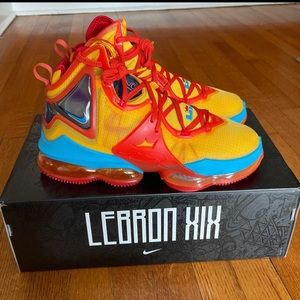 Nike Lebron XIX Space Jam Tune Squad Basketball Shoes